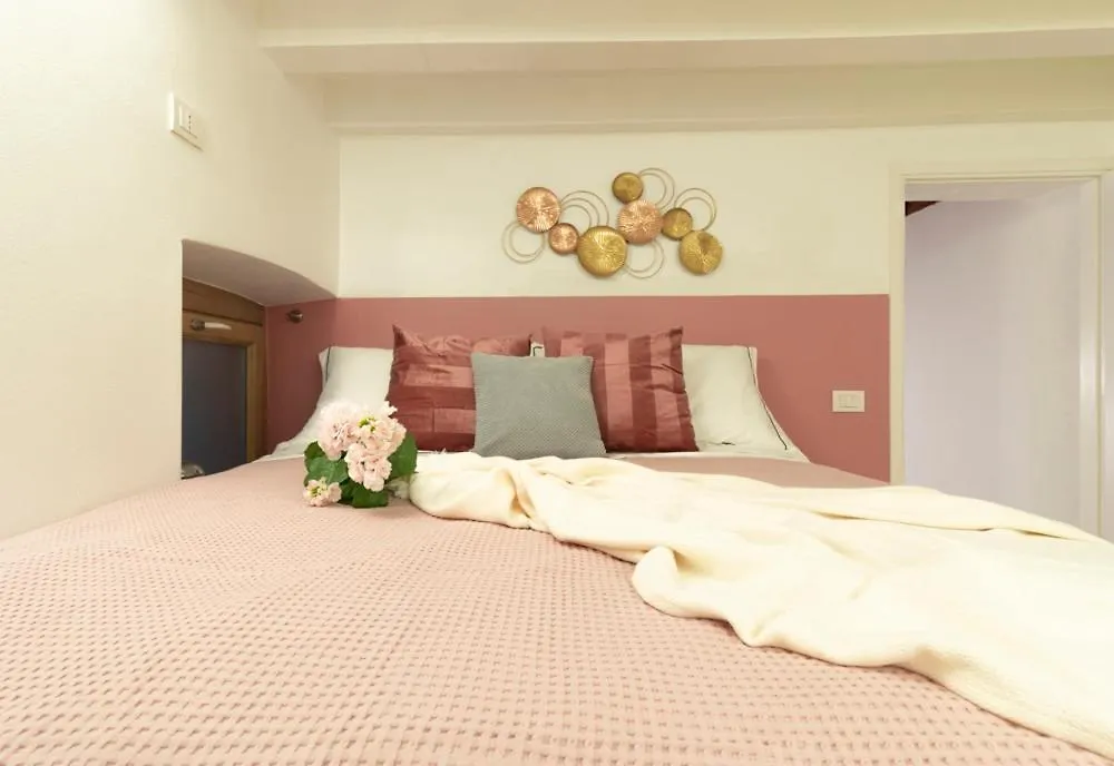 Relstay - Brera - Lovely 1Br Mediolan 0*,  Włochy
